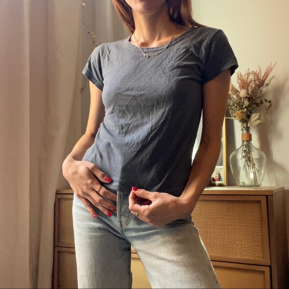 Brandy Melville Mini T-shirt • Blue/Grey • EUC